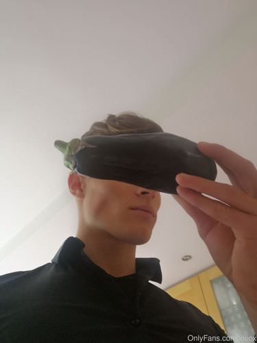 xleox 00325.jpg