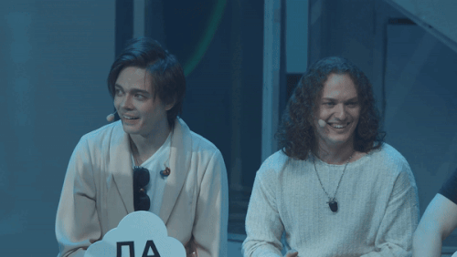 4cd90db330637e.gif