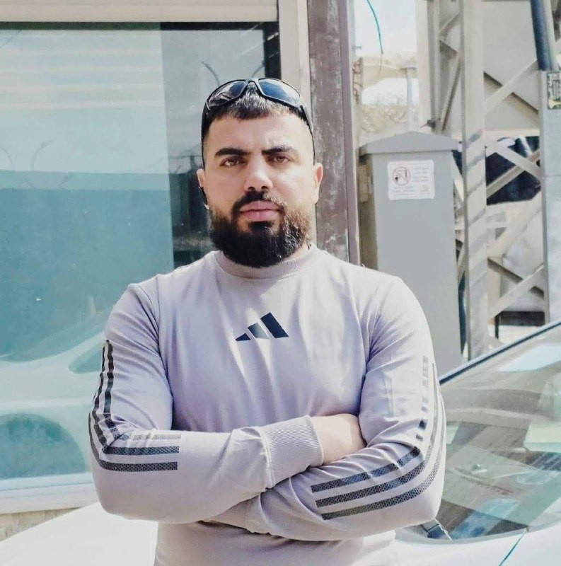 استشهد الشاب أيمن الهشلمون برصاص قوات الاحتلال الإسرائيلي في مخيم قلنديا شمال القدس العاصمة المحتلة....