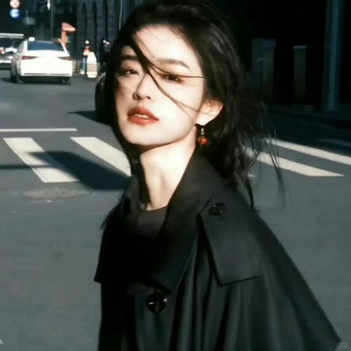 清冷感女生头像 5 小碎花儿jy 来自小红书网页版.jpg
