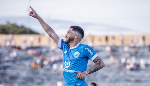 lucas marques.jpg