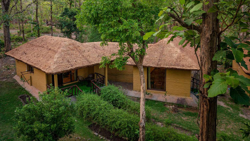 Luxury Jungle Resort in Jim Corbett – Bijrani Jungle Cottages.jpg