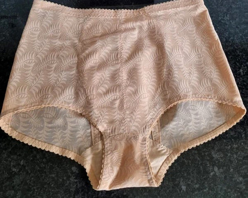 panty girdles UK 24.jpg