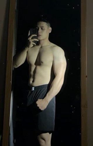 G0lJhcsbYAAxrUS.jpg
