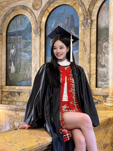 92ced409a75e838c4795e31466ce1281.jpg