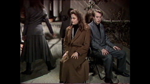 Le marteau (1986) Chantal Akerman 1080p.0:01:00.png