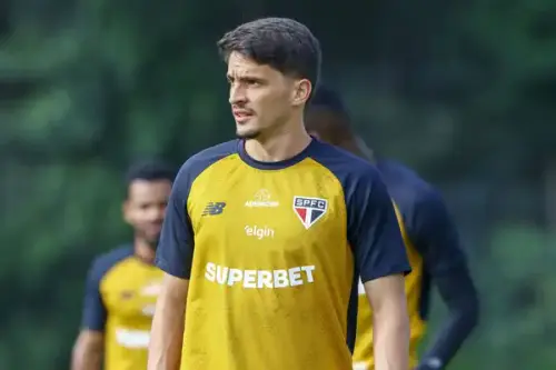Pablo Maia passa por cirurgia facial e se torna desfalque importante para o São Paulo