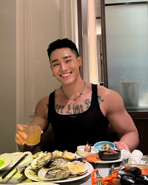  ganooo 1763917721 3772337725647169200 3407720004.jpg