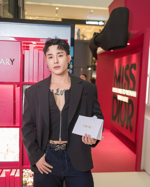  ganooo 1760677065 3745153126819275046 3407720004.jpg