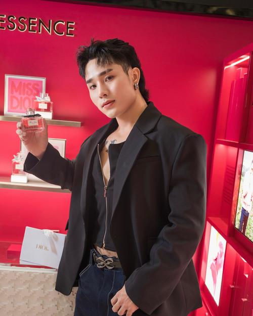  ganooo 1760677065 3745153126819241318 3407720004.jpg