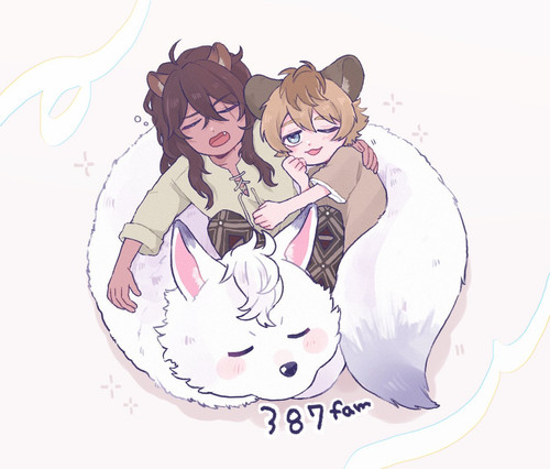 HElZwOlacAA4 NX.jpg