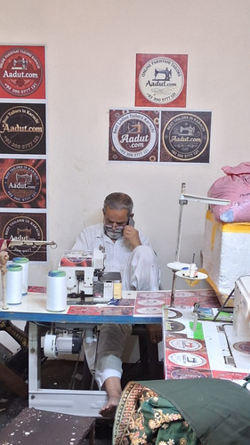 Aadut offer Online tailor, custom stiching Pakistan delivery USA, UK, Canada (33).jpg