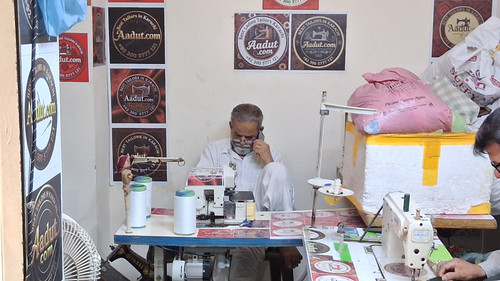 Aadut offer Online tailor, custom stiching Pakistan delivery USA, UK, Canada (28).jpg