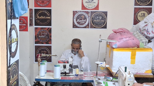 Aadut offer Online tailor, custom stiching Pakistan delivery USA, UK, Canada (29).jpg