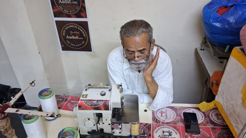 Aadut offer Online tailor, custom stiching Pakistan delivery USA, UK, Canada (3).jpg