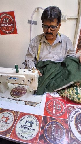 Aadut offer Online tailor, custom stiching Pakistan delivery USA, UK, Canada (21).jpg