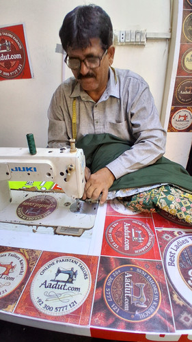 Aadut offer Online tailor, custom stiching Pakistan delivery USA, UK, Canada (16).jpg