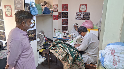 Aadut offer Online tailor, custom stiching Pakistan delivery USA, UK, Canada (88).jpg