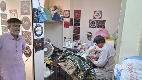 Aadut offer Online tailor, custom stiching Pakistan delivery USA, UK, Canada (94).jpg