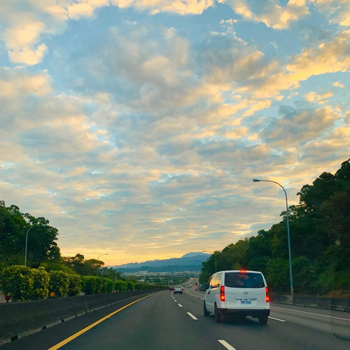 20181124 223952 BqlIX9dBXbg 01.jpg