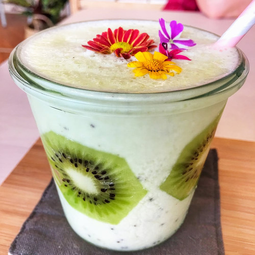 20180404 015602 BhIYBGnhw2K 03.jpg