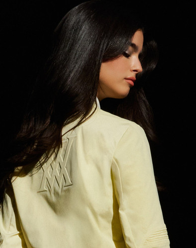 Women's golf apparel.jpg