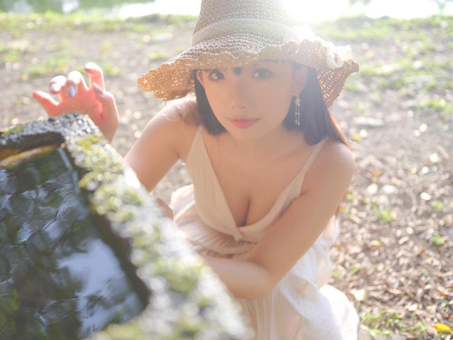 20211106 224022 CV85W1Mhxyb 01.jpg