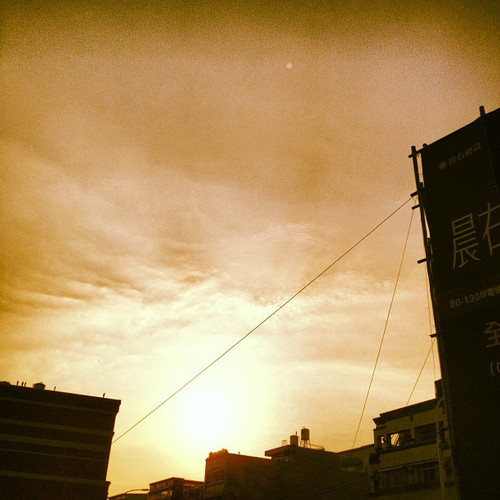 20120525 093646 LC3nJ7M4eI 01.jpg