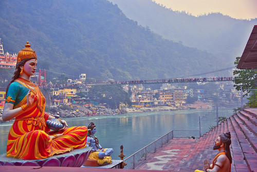 aymyogaschool rishikesh 4785189 1920.jpg