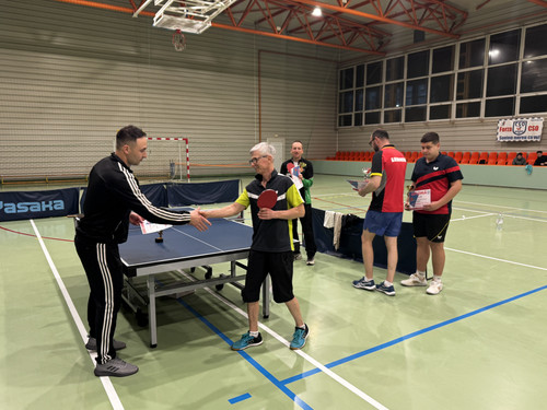 BI5NQ1I.md.jpg BI5NQ1I.md.jpg