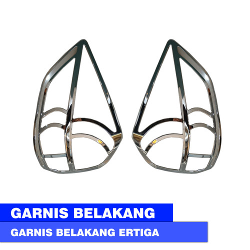 Garnis belakang Ertiga.jpg