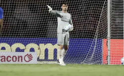 Rafael elogia atuação de Roger e esclarece ausência inesperada de Arboleda