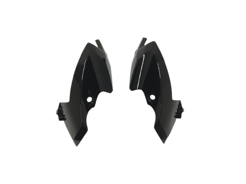 200149 Carenagem Lateral Farol FACTOR 125i 17 22 FACTOR 150 16 23 Preta (Par).png