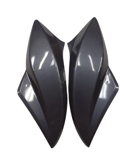 20082 Carenagem Lateral Farol TITAN 150 12 ? Cinza Chumbo Met?lico (Par).png