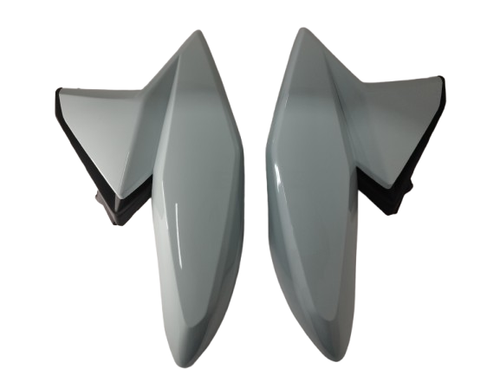 200489 Conjunto Caren. Lateral do Tanque + Defletor TITAN 160 20 Branco Andes Perolizado (Par).png