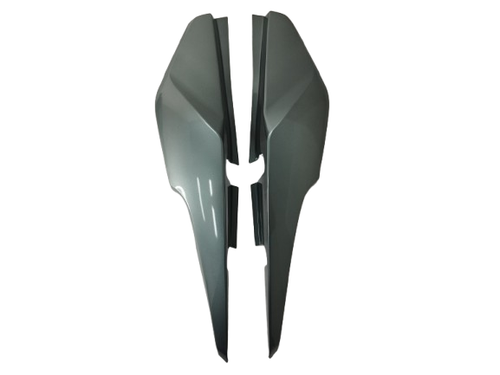 200341 Carenagem Lateral Traseira FAN 160 20 21 Prata Ibi?na Met?lico (Par).png