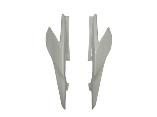 200381 Carenagem Lateral Traseira TITAN 160 16 18 Branco Ross (PAR).png