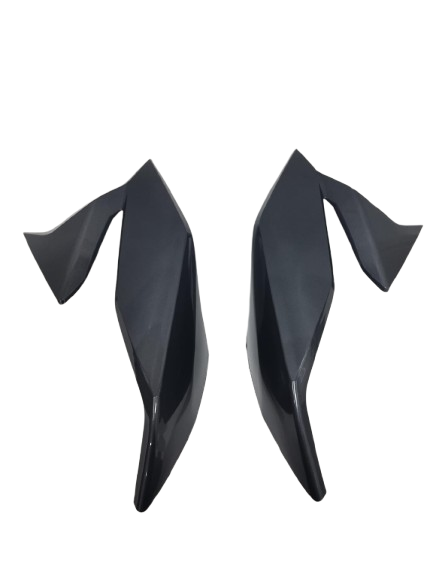 200362 Carenagem Lateral do Tanque TITAN 160 22 23 Cinza Embare Met?lico (PAR).png