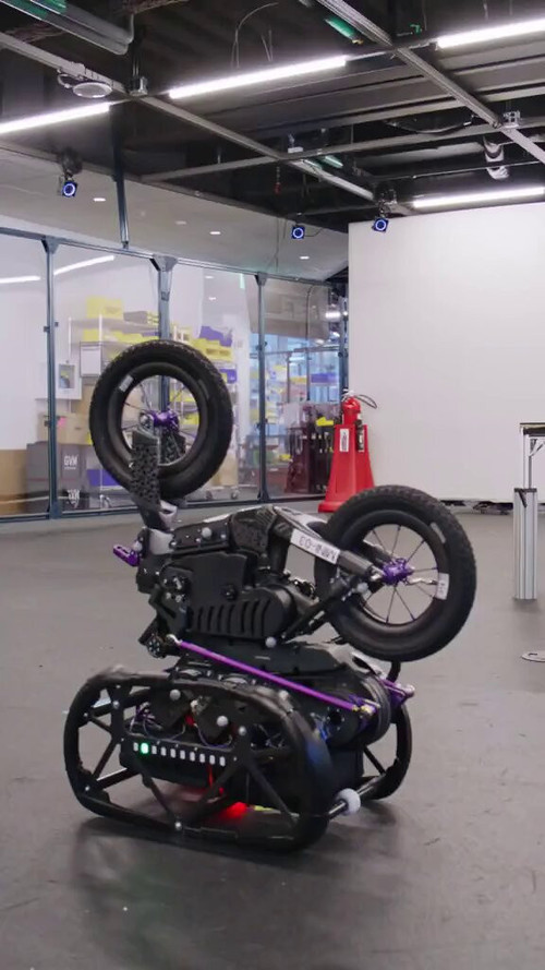 I eHii9pL2mc1llY.jpg