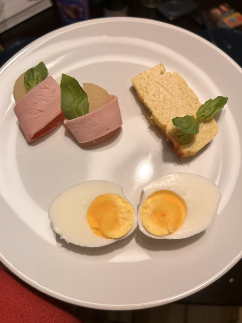 HEmP3 sXYAAuAut?format=jpg.jpg