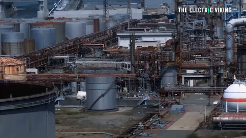 GmACxgo6VOQsBL M.jpg