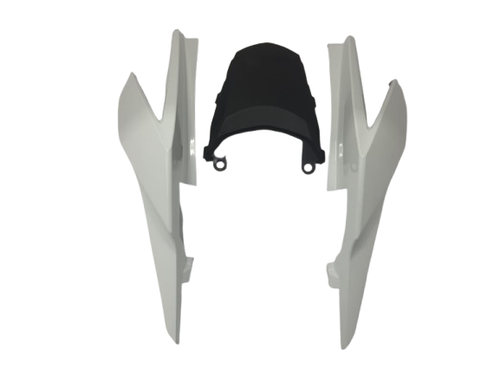 200386 Carenagem Lateral Traseira + Rabeta TITAN 160 16 18 Branco Ross (3 Pe?as).png