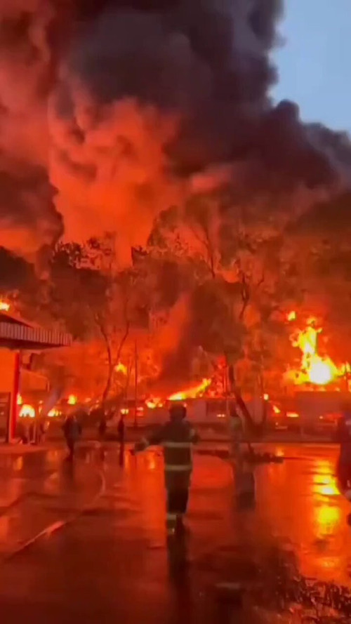 uLz0g4OXA8 CUgWE.jpg