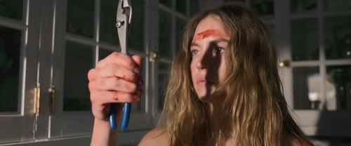 The.Housemaid.2025.1080p.BluRay.CZ EN.DD+7.1.Atmos.x265 Silence.mkv 20260401 023829.699.jpg