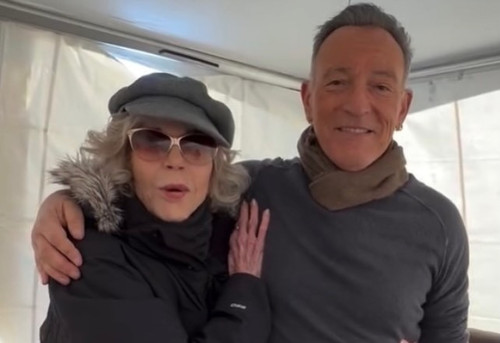 ST PAUL, MINNESOTA MARCH 28 Bruce Springsteen performs onstage as Hundreds of Thousands Prote