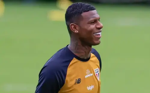 Arboleda não comparece no São Paulo e gera incertezas no clube