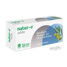 natu e white.jpg