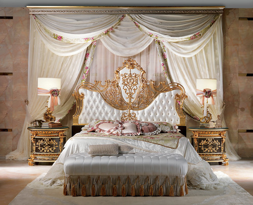 elite-luxury-heritage-bedroom-with-grand-baroque-architecture,-golden-ornamental-.jpg