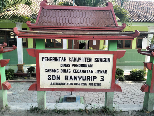 gambar sekolah.jpg