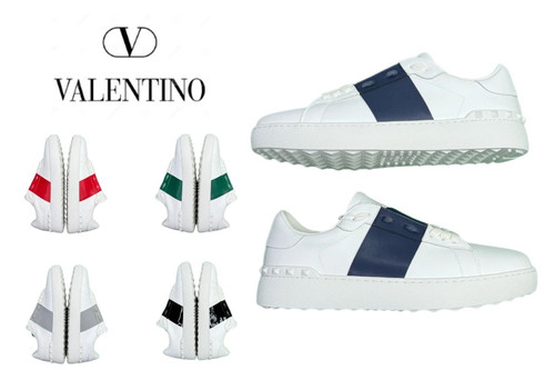 162Valentino Garavani Open.jpg